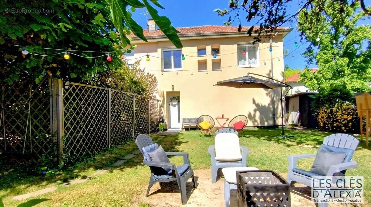 À vendre en exclusivité – chaponost – duplex avec jardin - photo 3