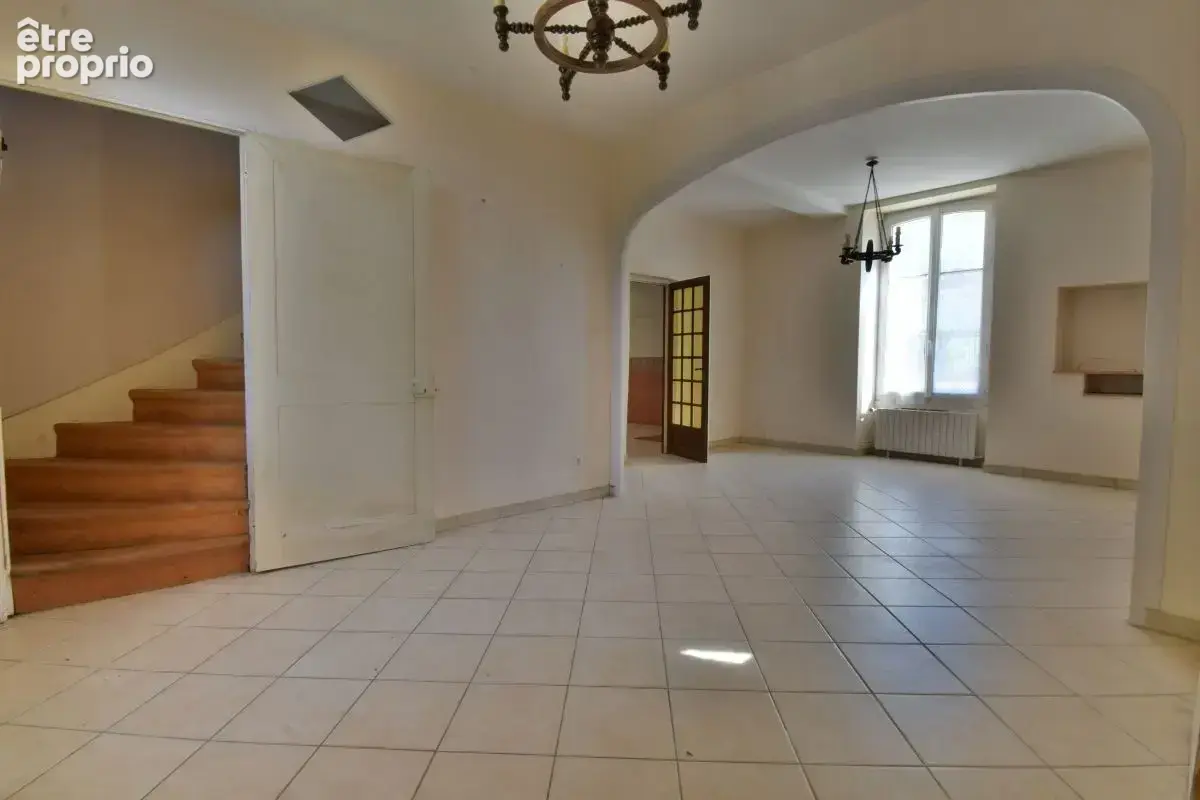 Maison 194 m² à Neuville-Aux-Bois  - photo 6