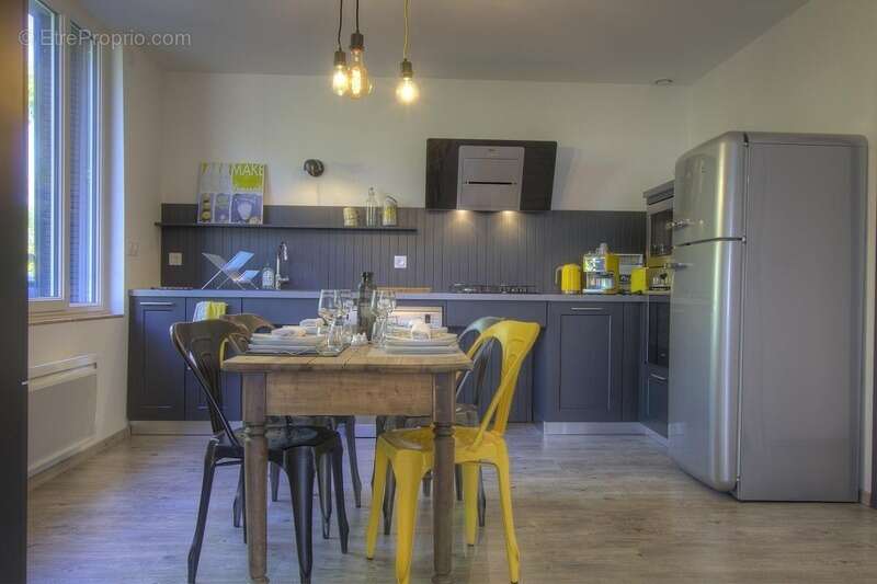 Maison à MONTREVEL-EN-BRESSE