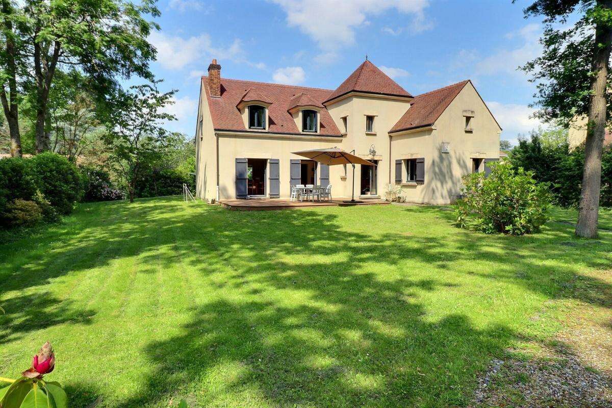 Maison à FEUCHEROLLES