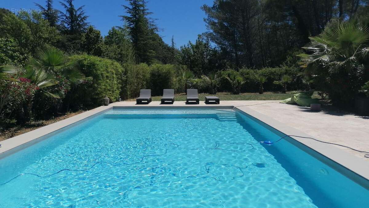 Superbe propriété familiale avec dépendance, piscine et grand terrain arboré - photo 2