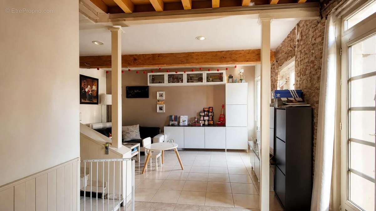 Maison 80 m2 rénovée avec annexe de 40m2 négociable - photo 10
