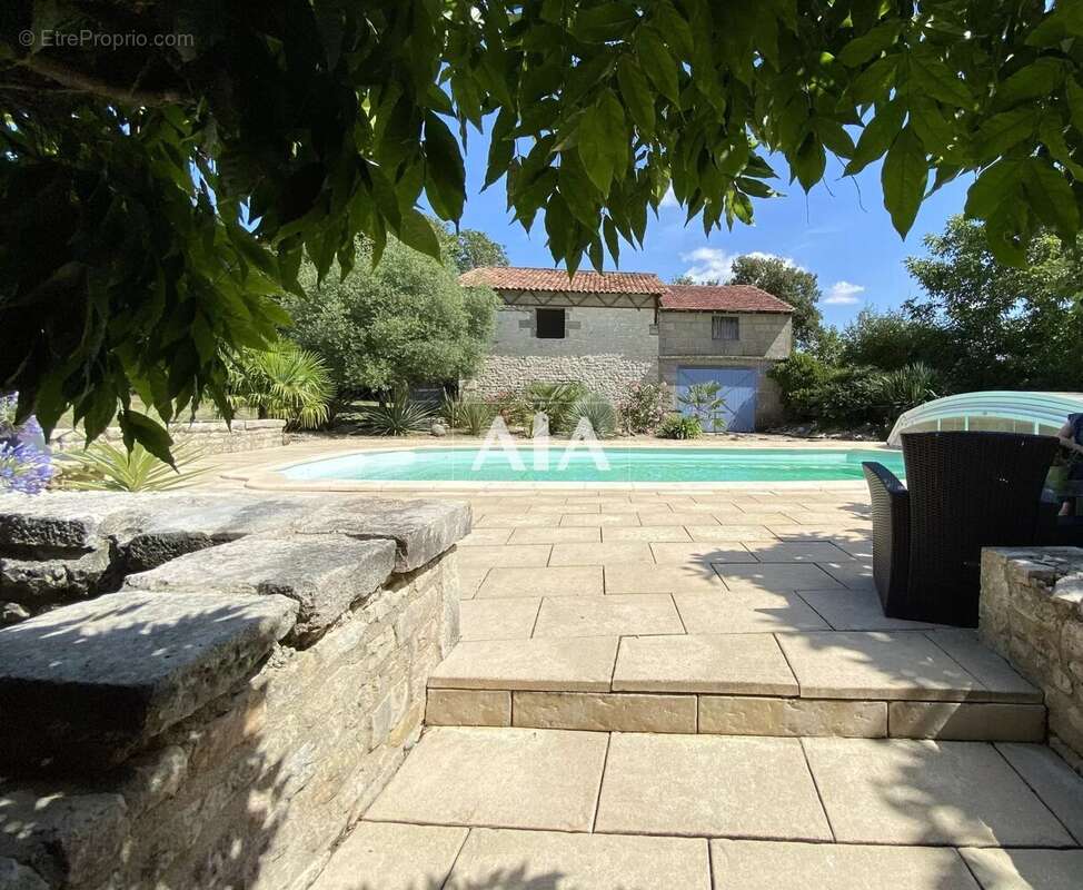 Maison à LIZANT