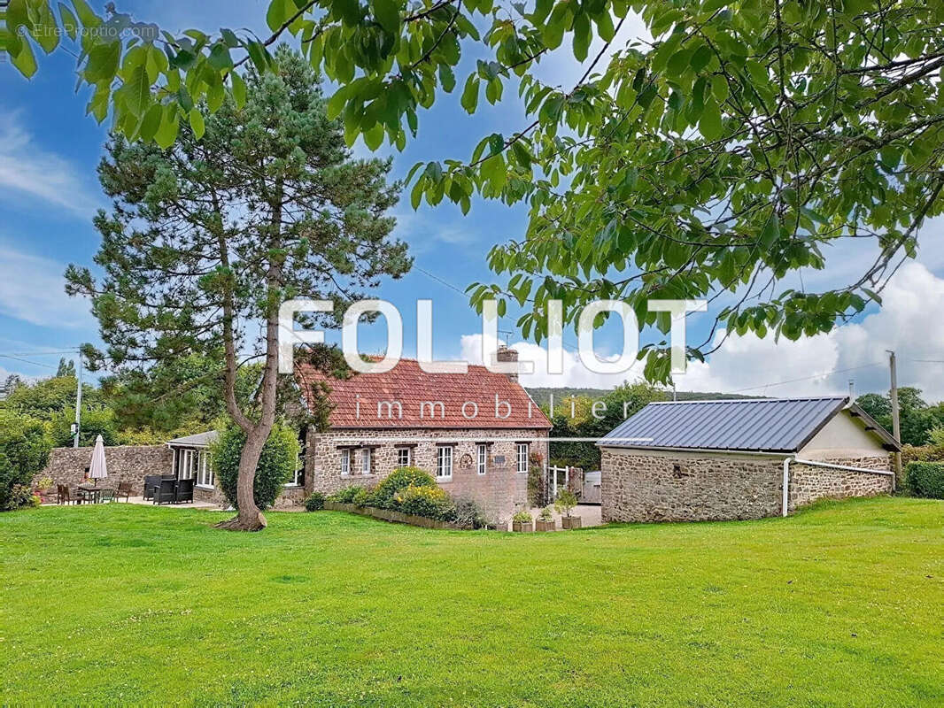 Maison à NEUFMESNIL