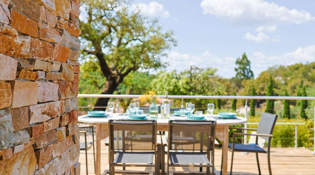 Maison à PLAN-DE-LA-TOUR