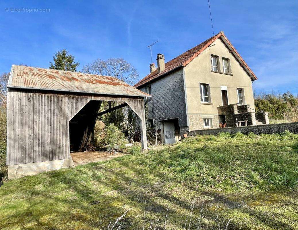 Maison à CROZANT