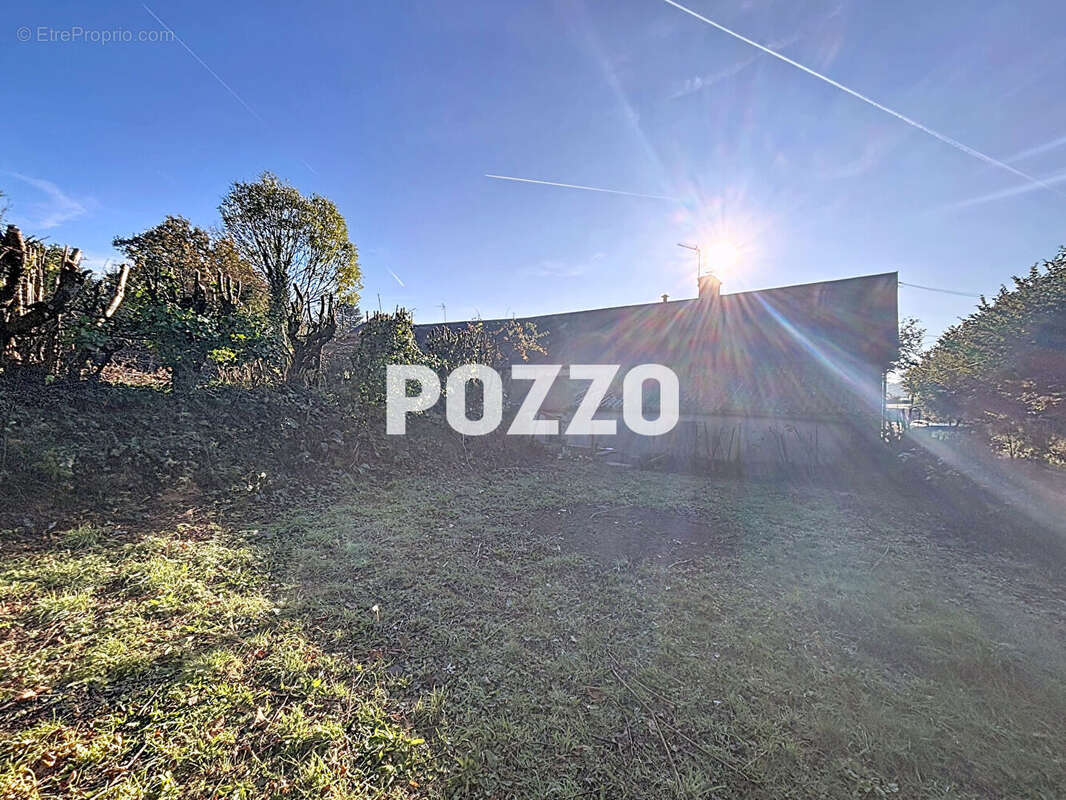 Maison à SAINT-SAUVEUR-LENDELIN