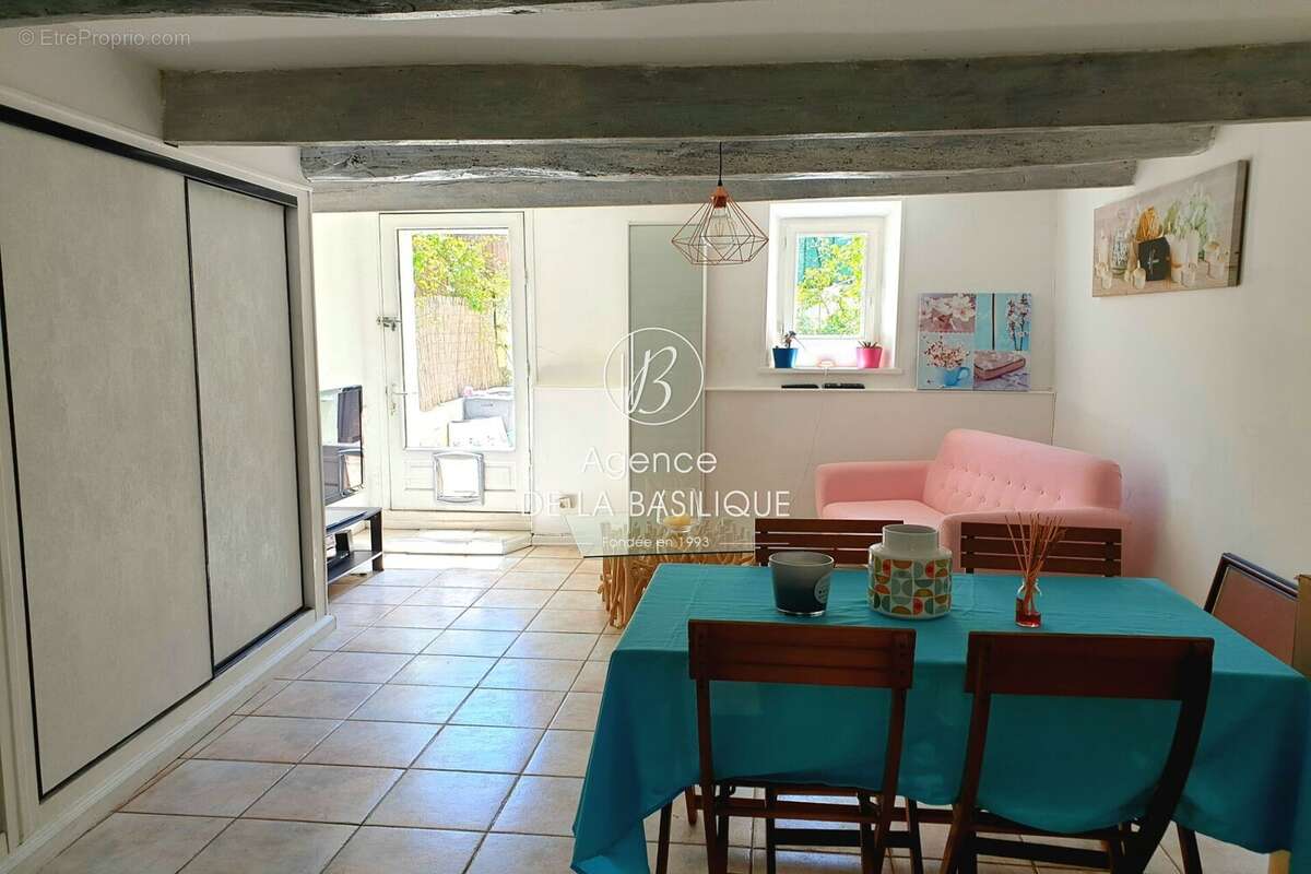 Maison à SAINT-MAXIMIN-LA-SAINTE-BAUME