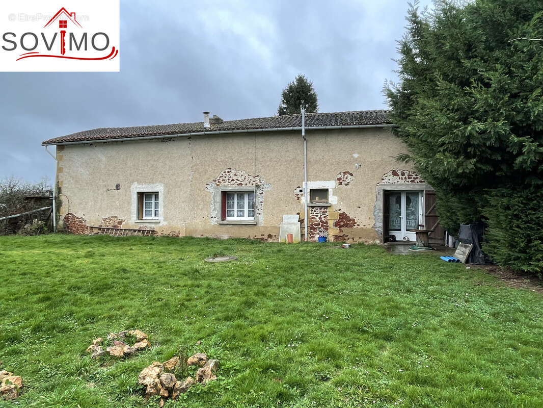Maison à AVAILLES-LIMOUZINE