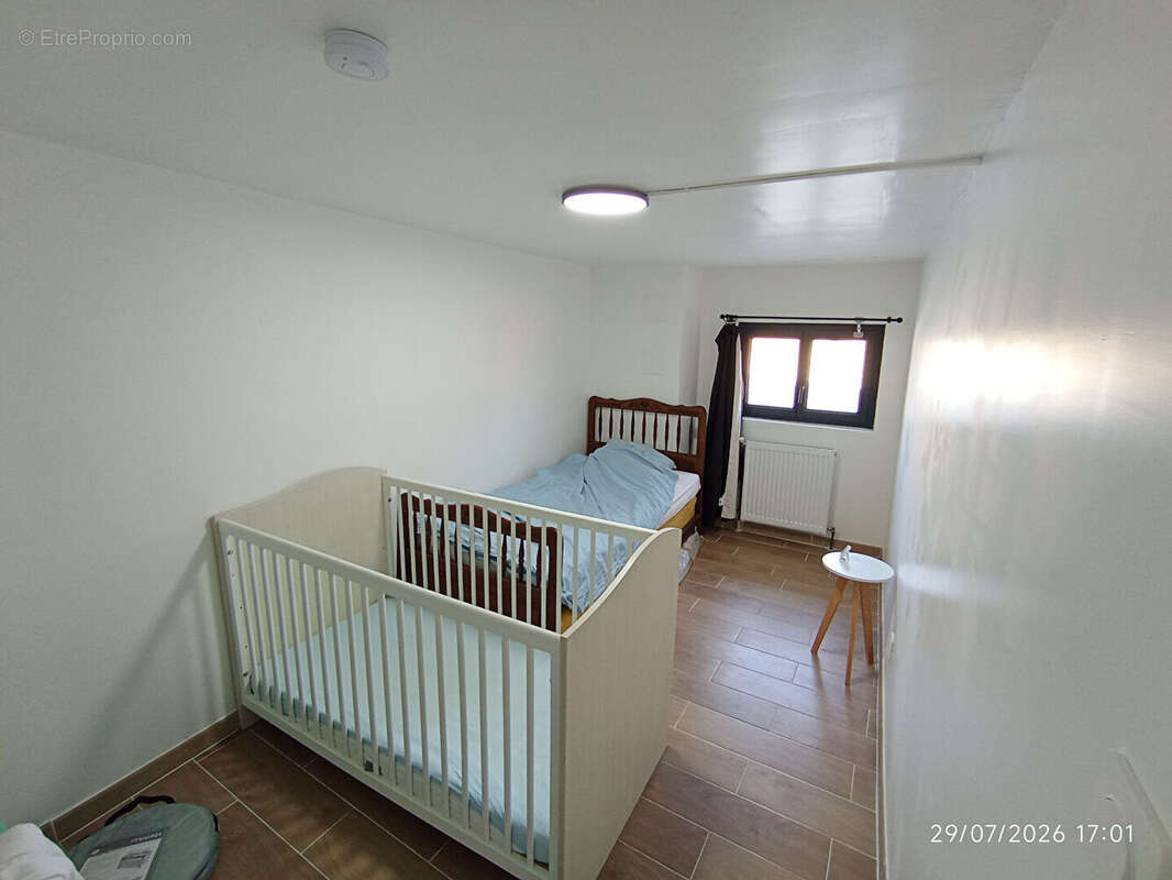 Argentré-Du-Plessis, maison en pierres rénovée de 166 m2 sur 1 755 m² de terrain - photo 13