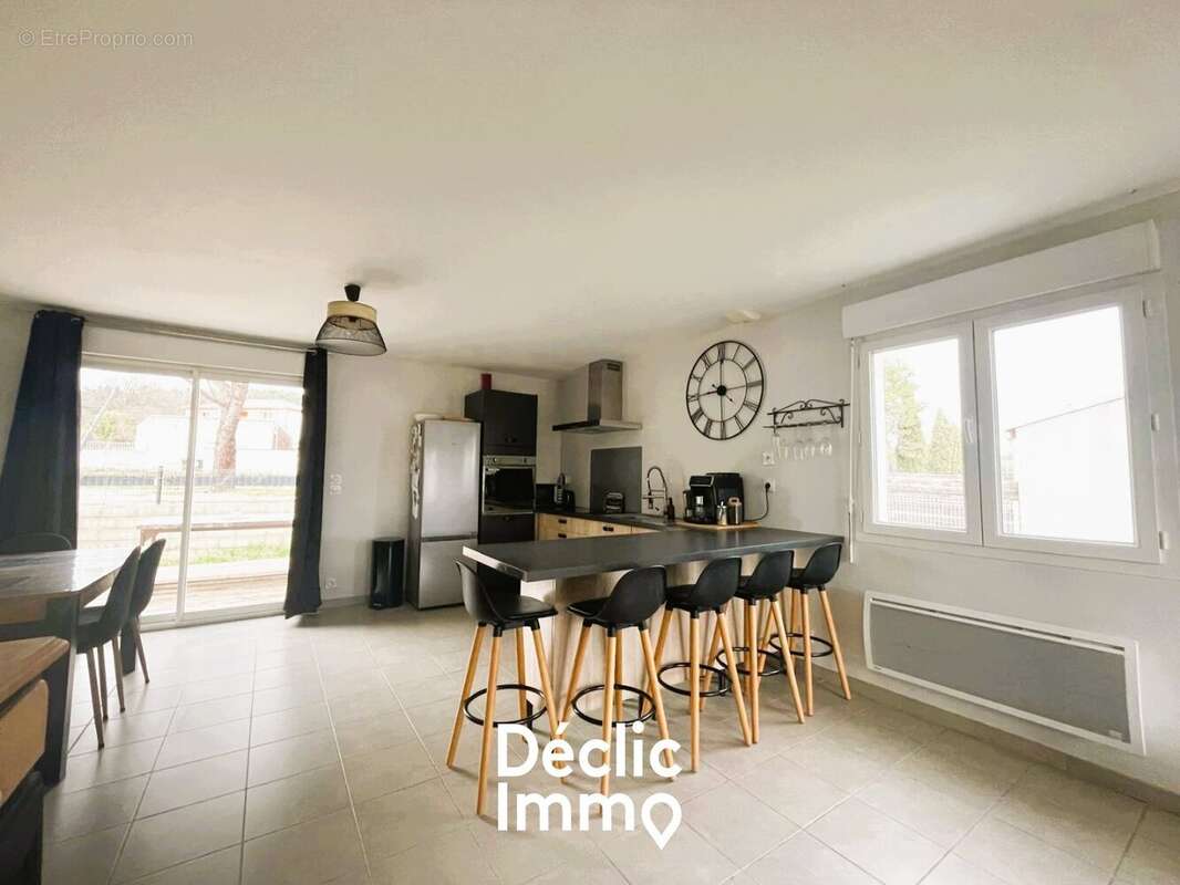 Villa de plain-pied avec piscine  Vacquières - photo 12
