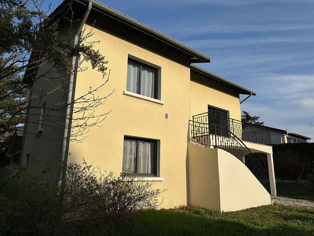 Maison à CHAMPAGNE-AU-MONT-D'OR