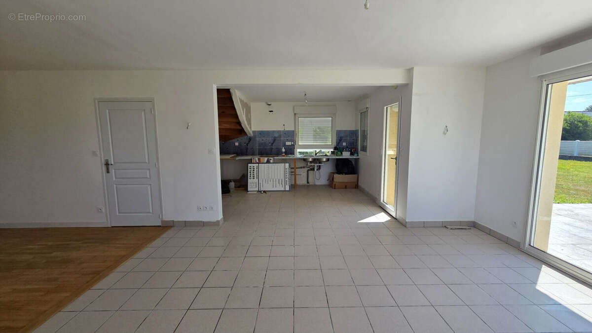 Maison Pluzunet  130 m² sur environ 2000m² de terrain - photo 3