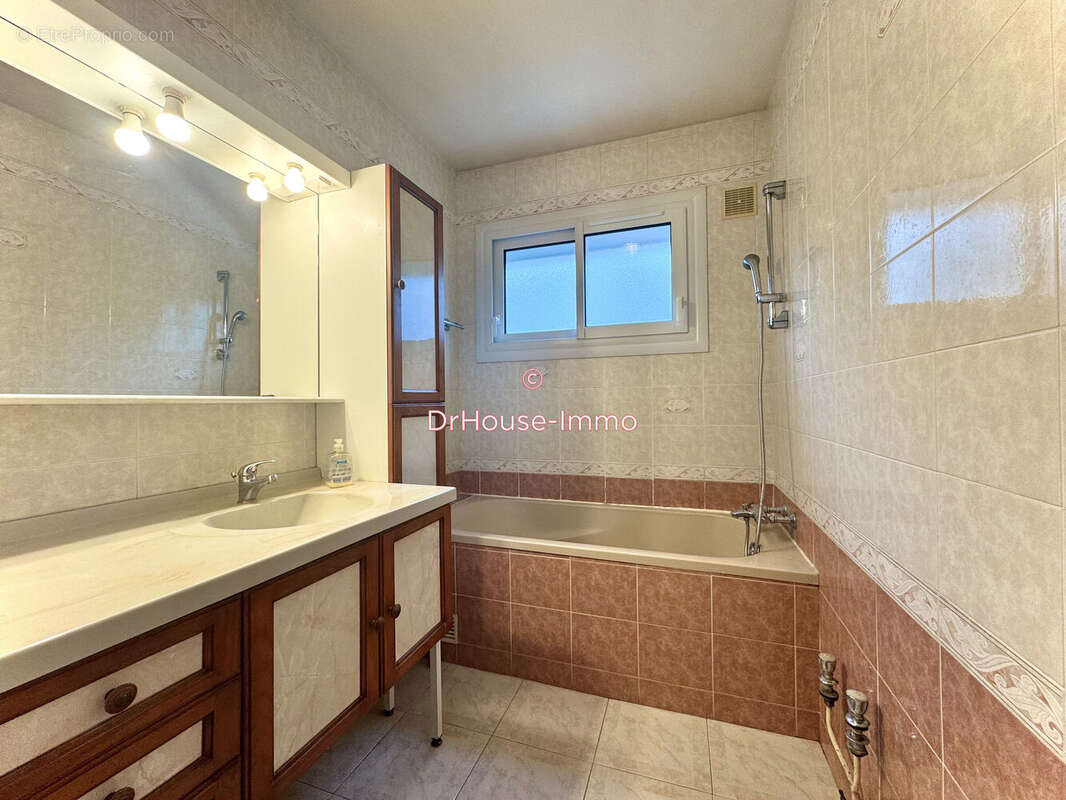 Maison à MIGNE-AUXANCES