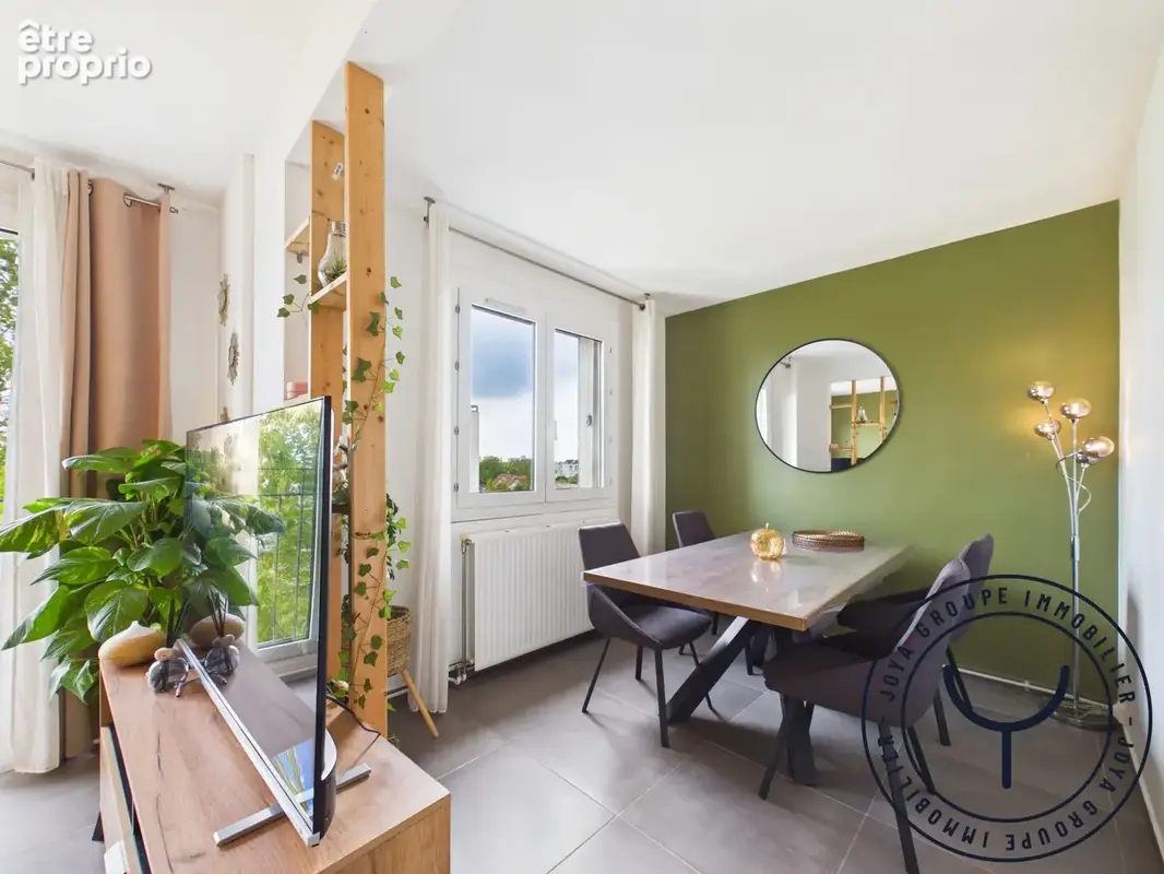 Appartement 3 pièces 68 m² à vendre à La Chapelle-Saint-Luc (10600) - photo 2
