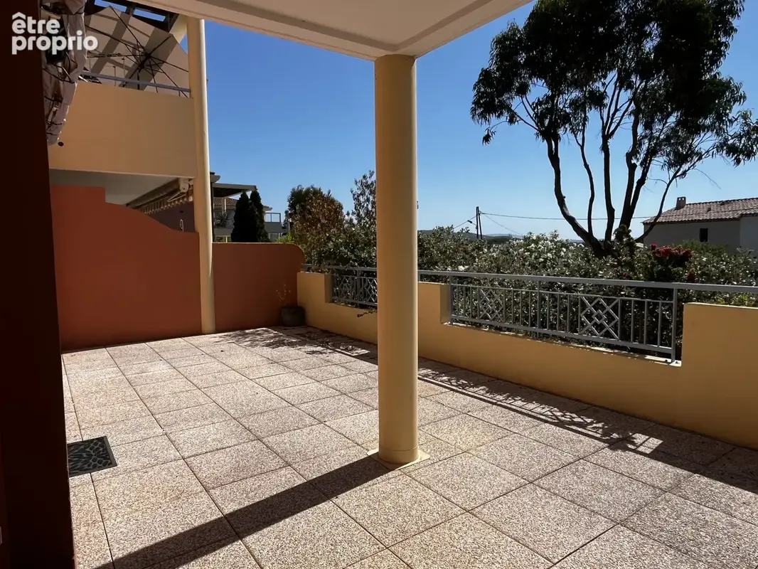 Joli t2 avec grande terrasse et vue degagee ... - photo 4