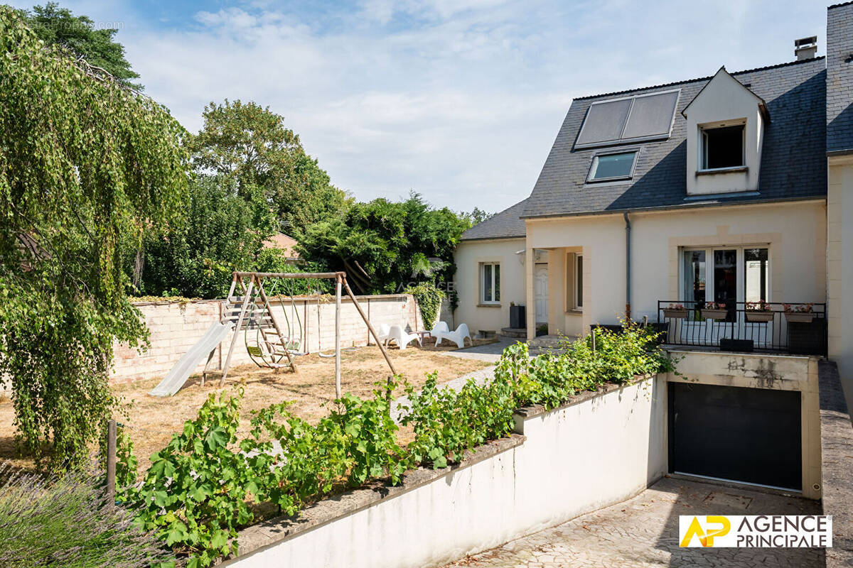 Maison à MAISONS-LAFFITTE