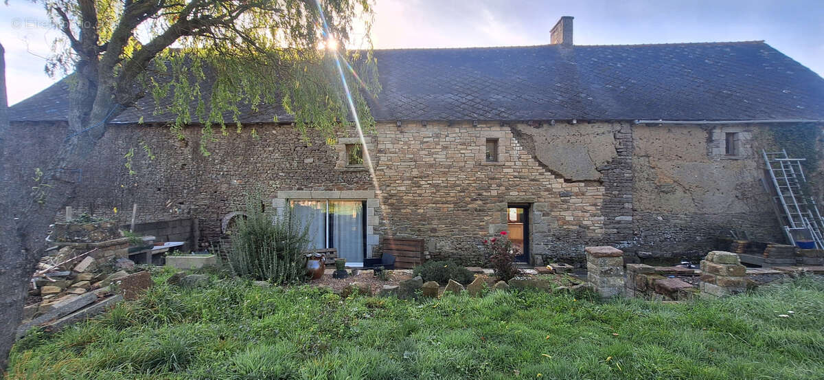 Maison à YVIGNAC-LA-TOUR