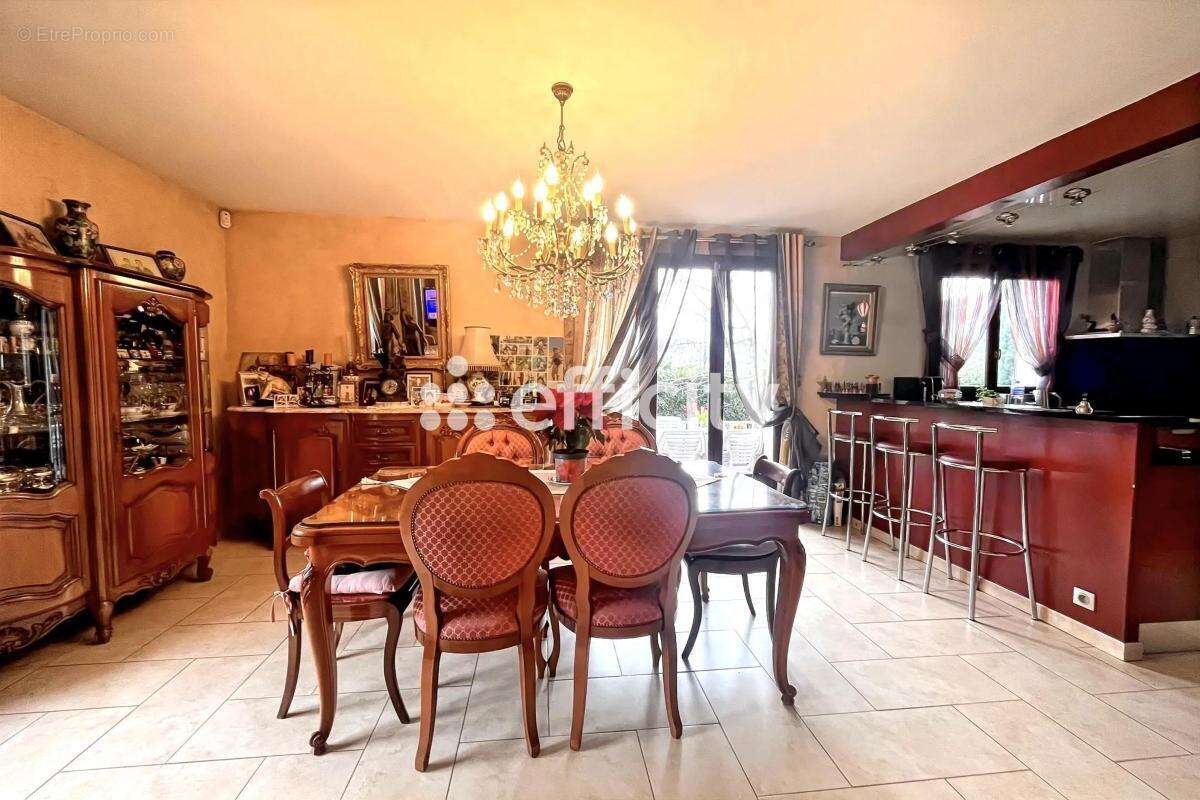 Maison à AULNAY-SOUS-BOIS