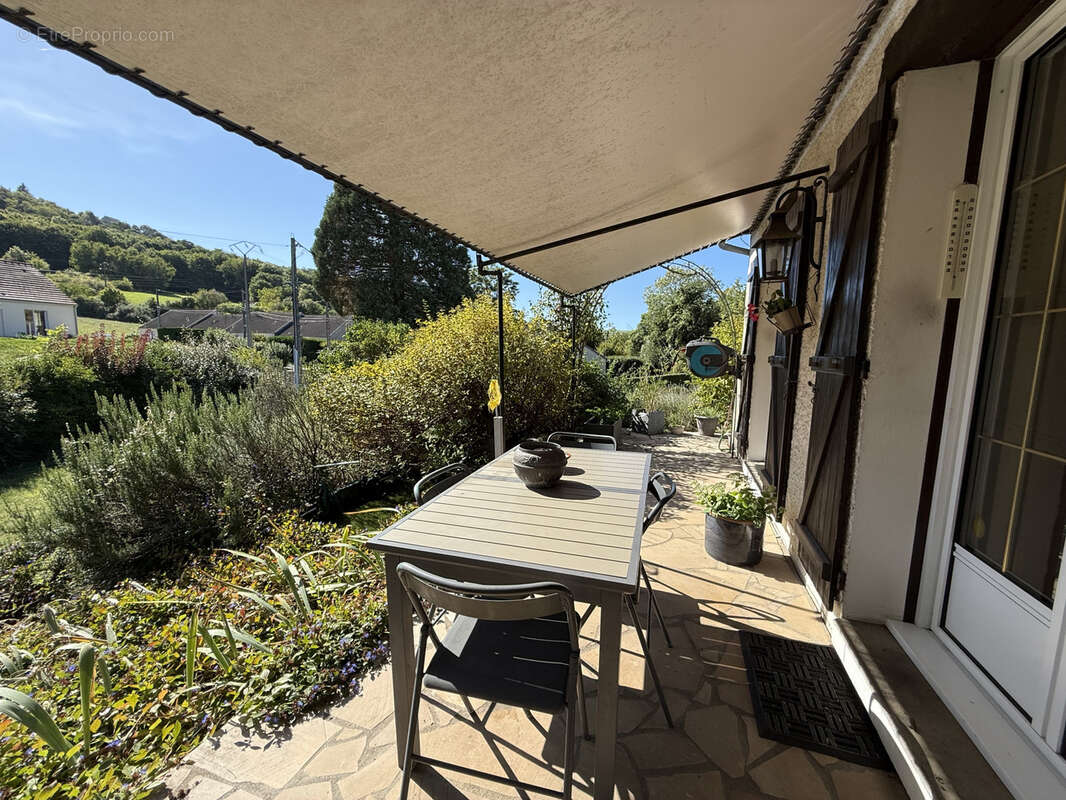 Maison à SAINT-SATUR