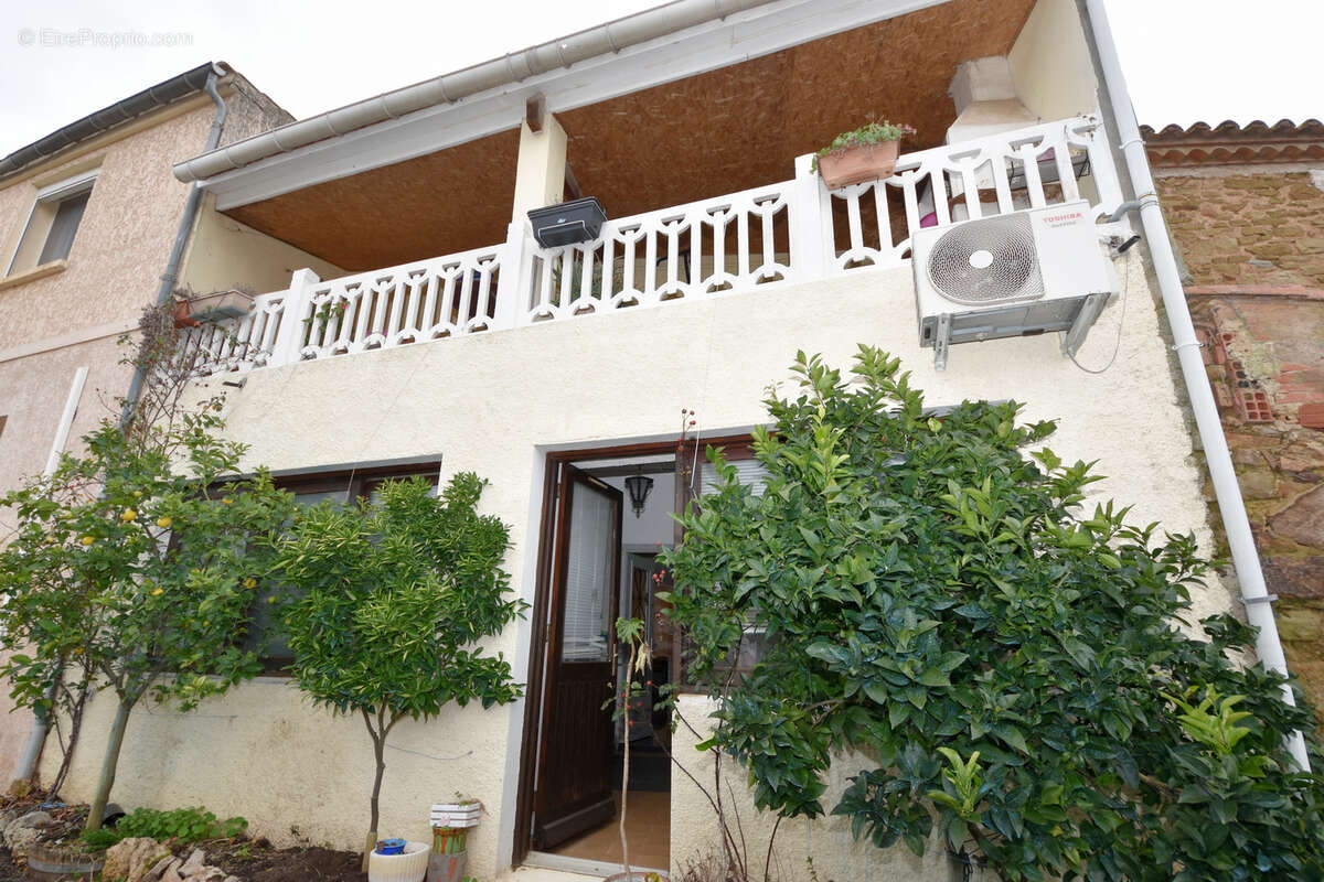 Maison à BOUTENAC