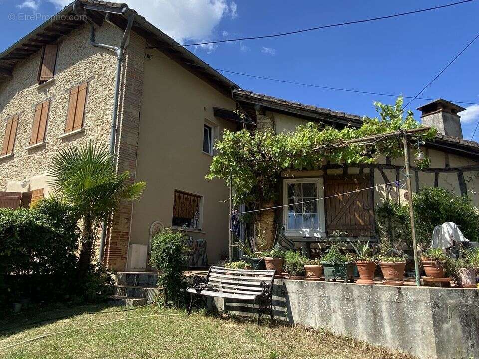 Maison 203 m² à Cazaubon  - photo 56