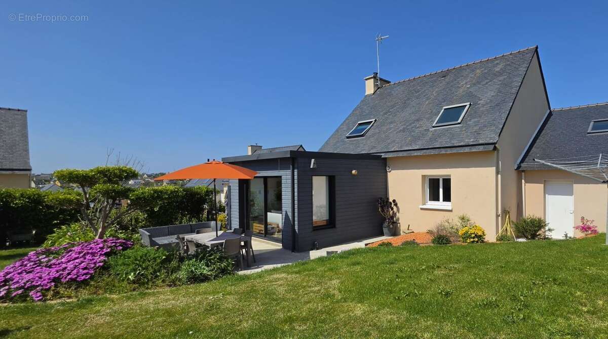 Maison à CAMARET-SUR-MER