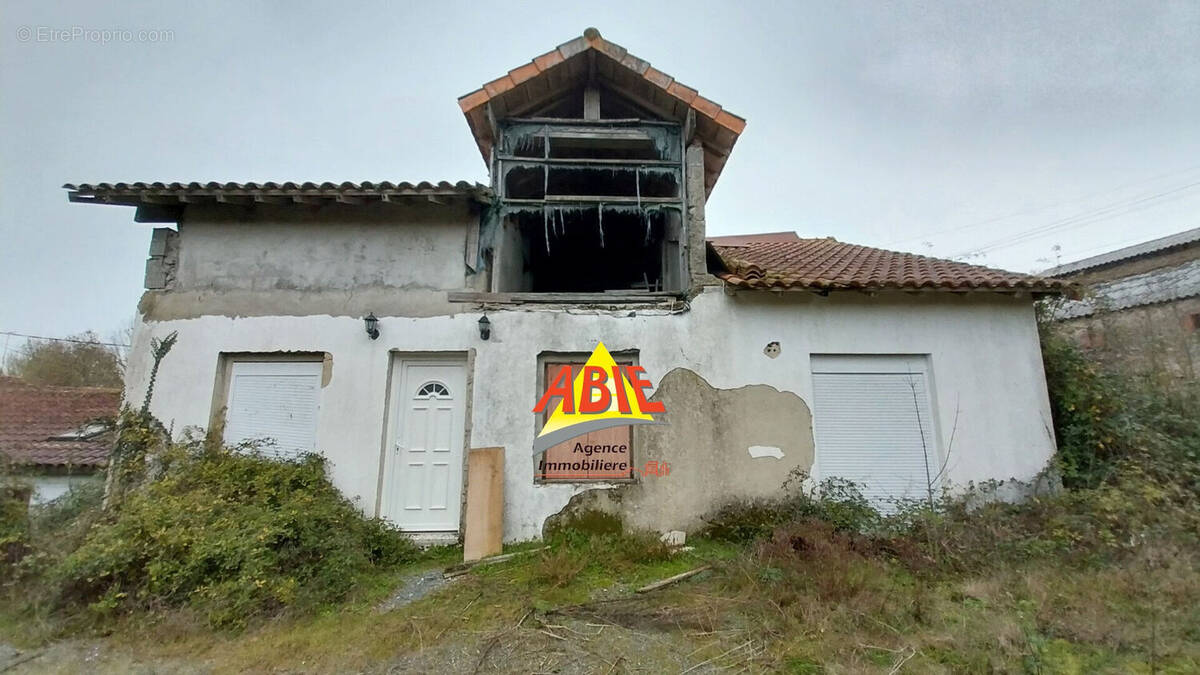 Photo 1 - Maison à LE BUSSEAU