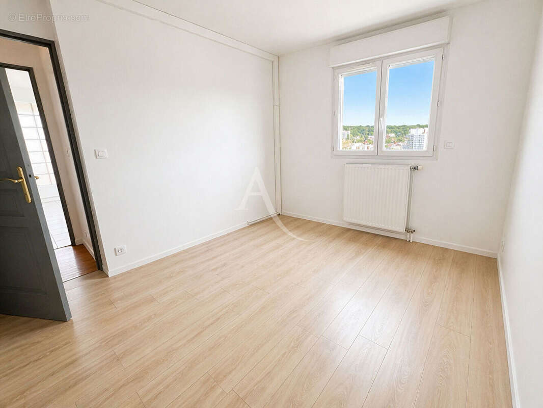Appartement à CHAVILLE