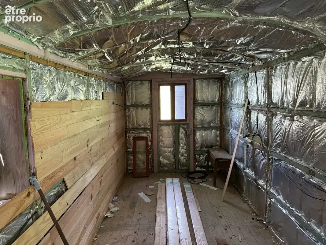 MAISON de 144 m2 sur 2 niveaux et grand garage, dépendances en bordure de Claise. - photo 14
