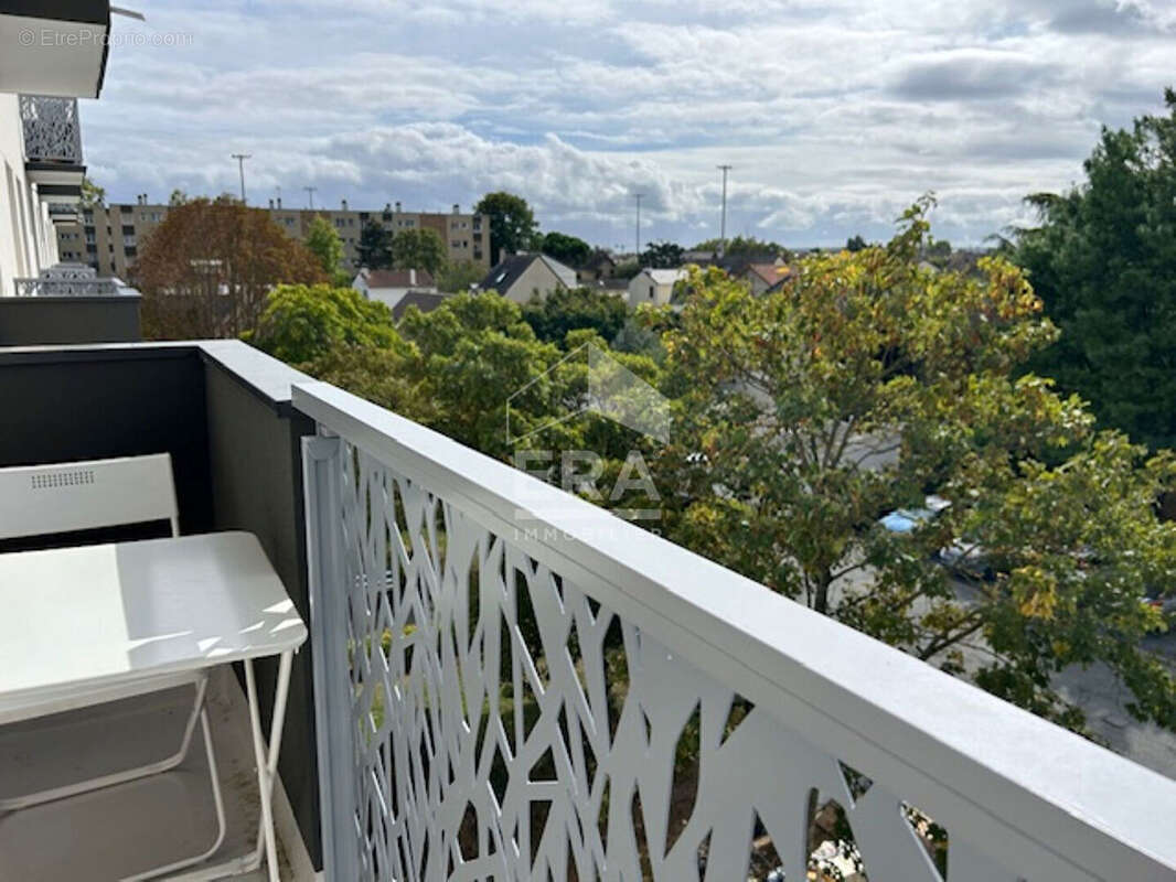 Appartement à SARTROUVILLE