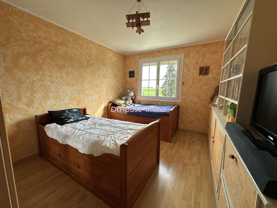 Maison à FLINS-NEUVE-EGLISE