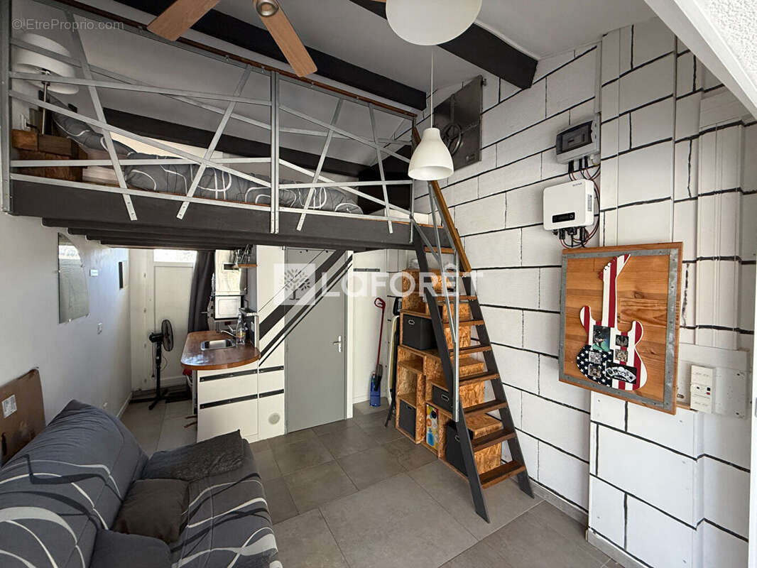 Maison à SAINT-ROMAIN-DE-BENET