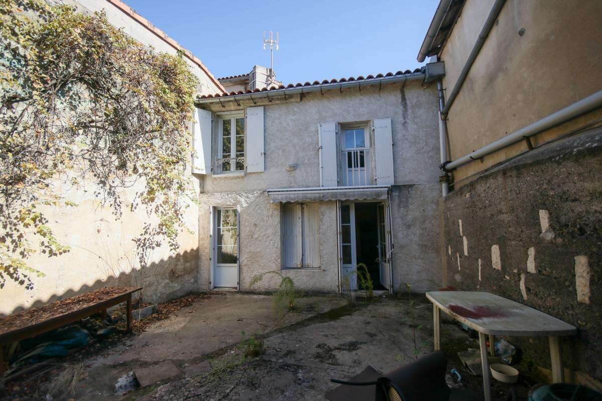 Appartement à GOND-PONTOUVRE