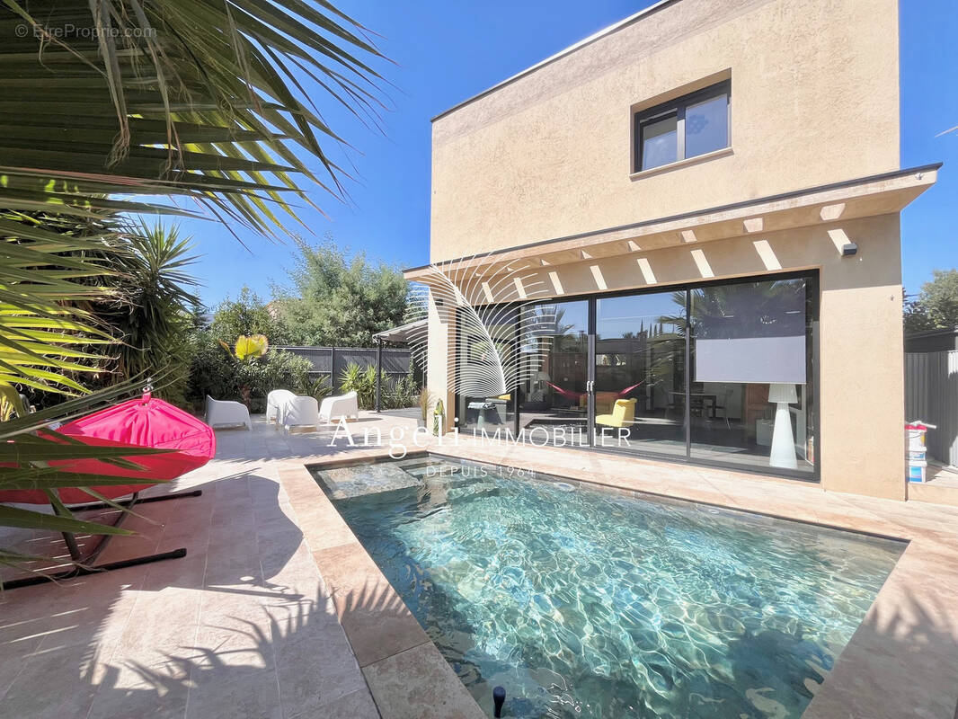 Maison à FREJUS