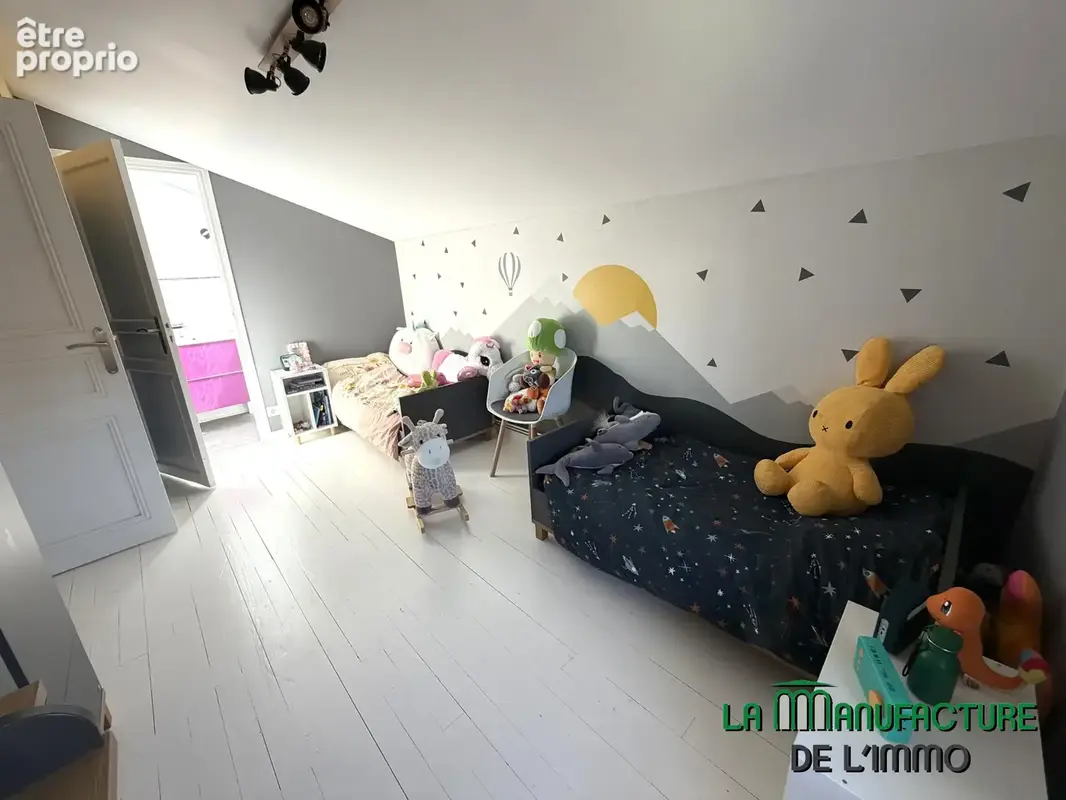 Maison de ville de 82 m2 avec terrasse et jardin de 126 m2 / le chambon-feugerolles-secteur Gaffard. - photo 17