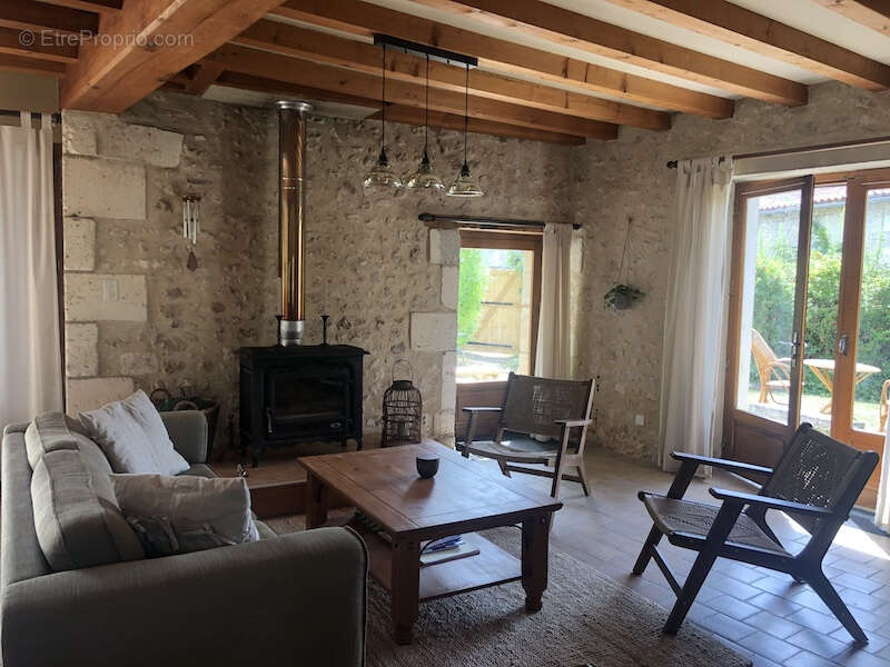 Maison à BOUTEILLES-SAINT-SEBASTIEN