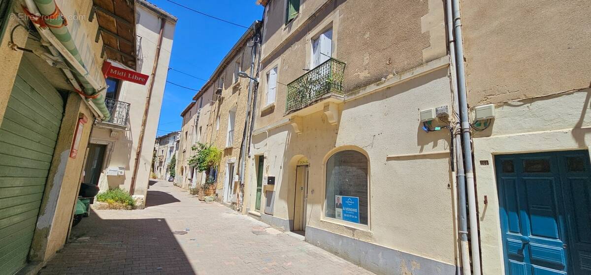 Commerce à VILLENEUVE-LES-MAGUELONE