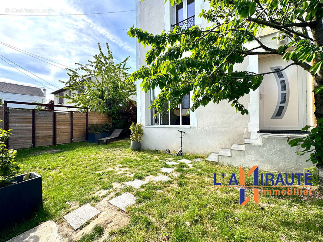 Maison Houilles 6 pièce(s) 109 m2 - photo 16