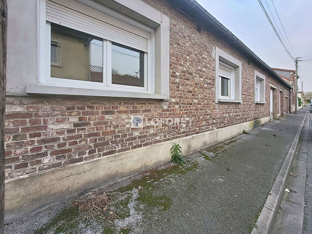 Maison à TERGNIER