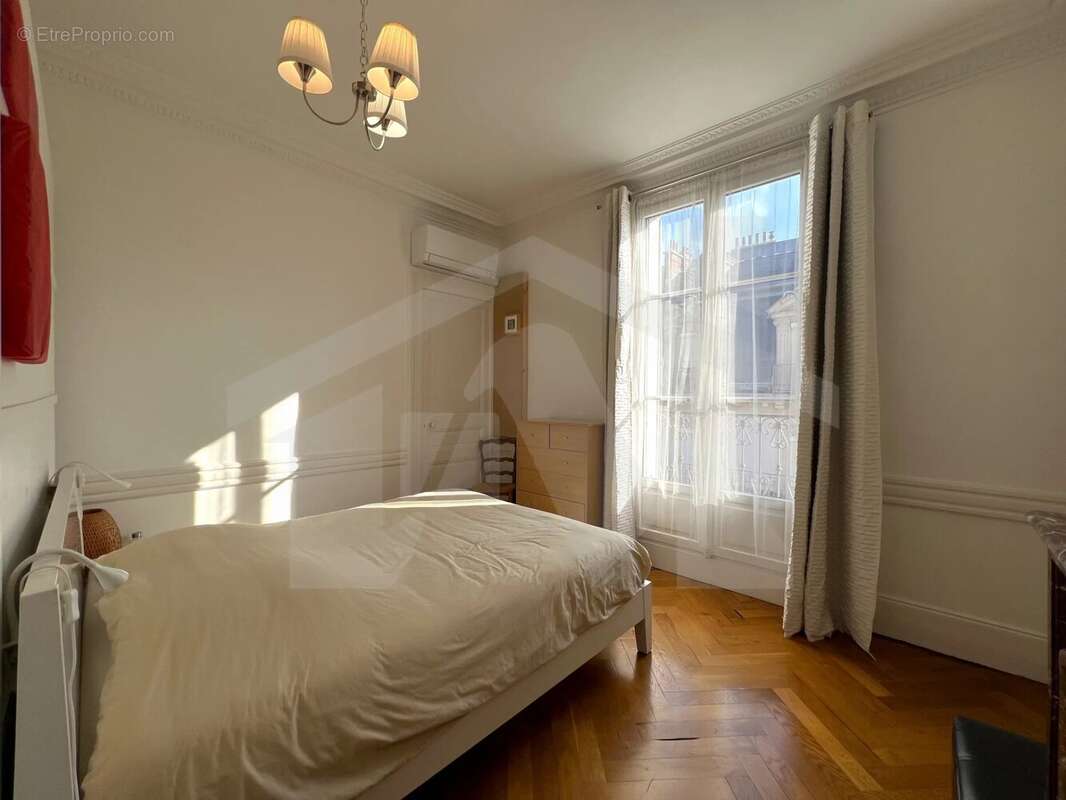 Appartement de caractère   113,76 m2   dernier étage   greno - photo 15
