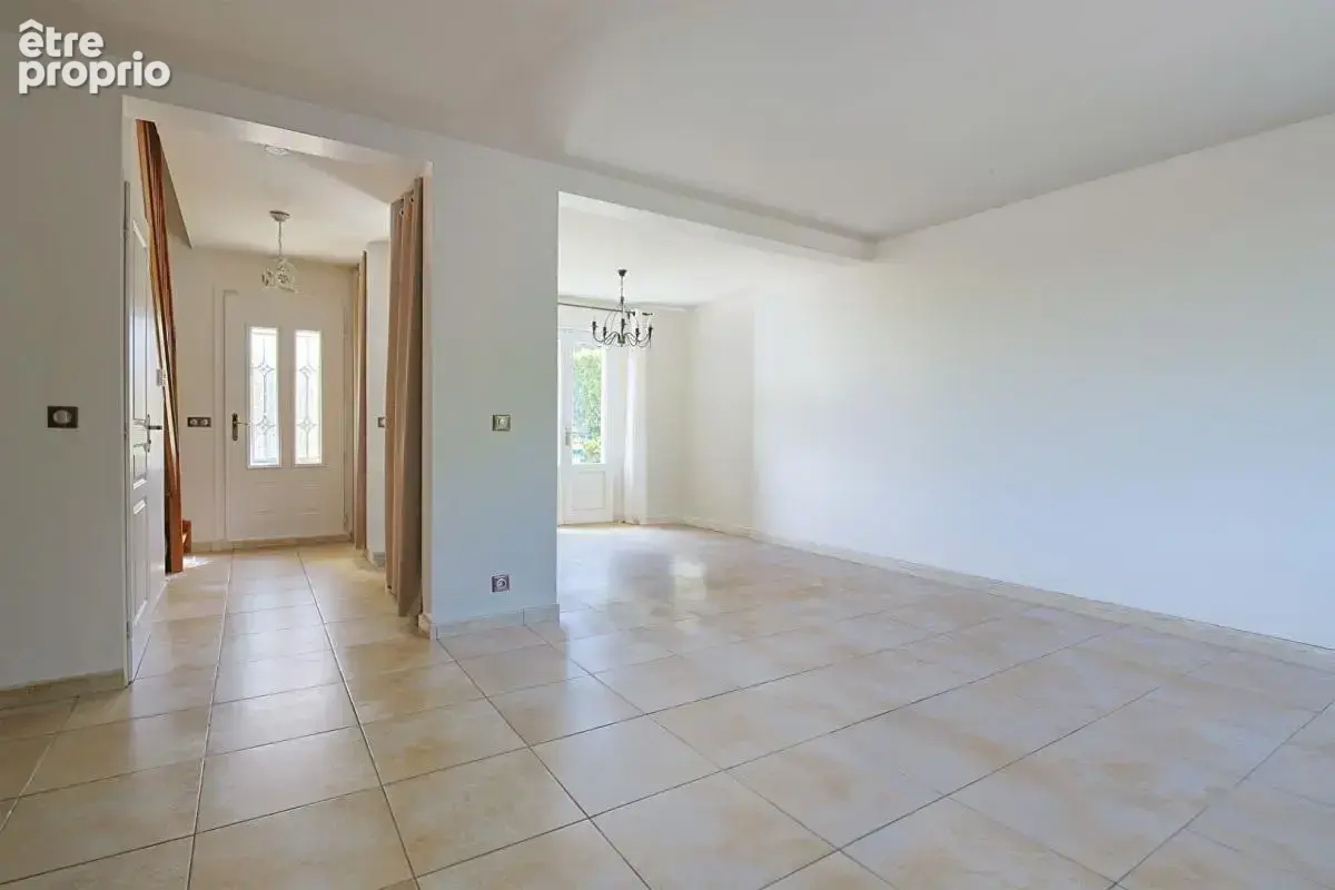 Maison Brie Comte Robert 6 pièce(s) 111 m2 - photo 7