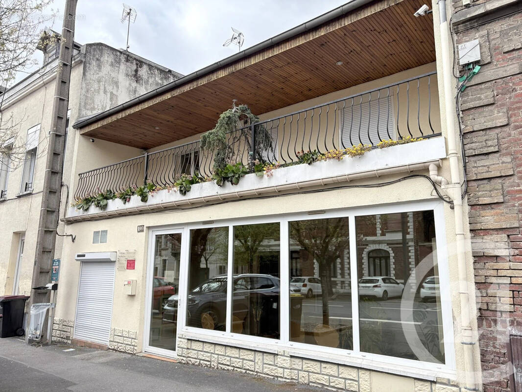 Autre à SAINT-QUENTIN
