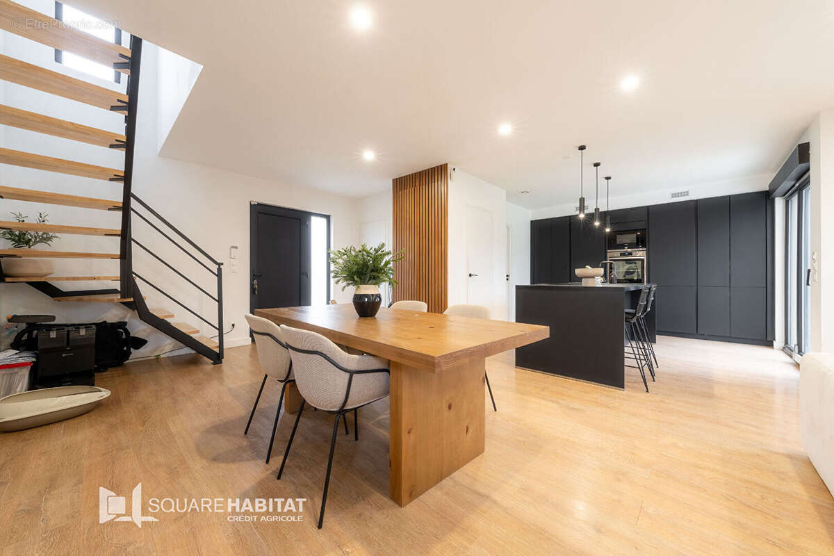 Maison à BEUVRY-LA-FORET