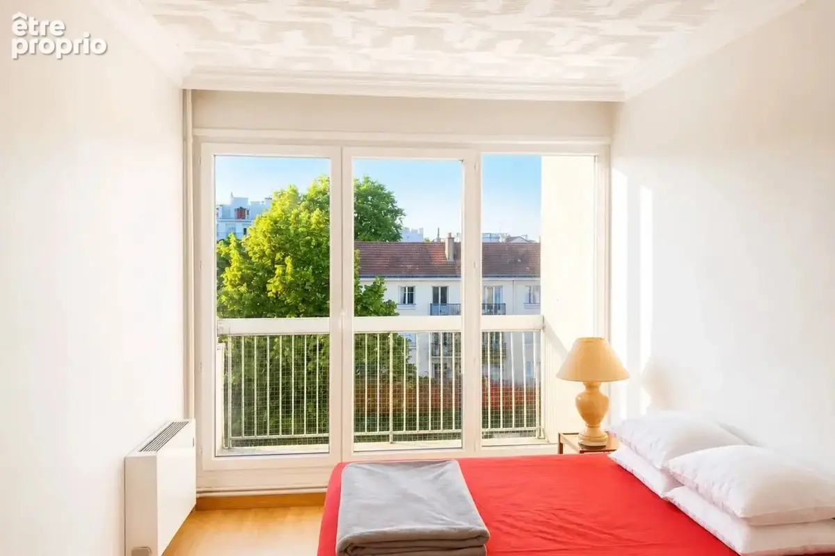 Les Mûriers, 2 pièces avec balcon, box et cave - photo 10