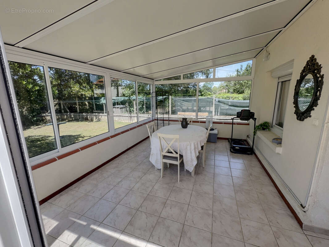 Ensemble immobilier avec maison et local d'activité   Axe stratégique Castres / Toulouse - photo 13