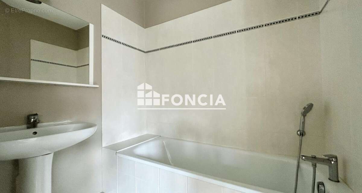 Appartement à PERTUIS