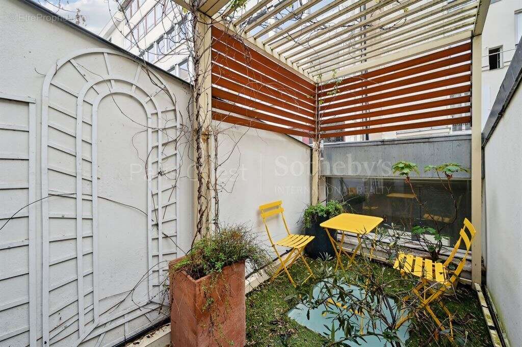 Maison à PARIS-17E