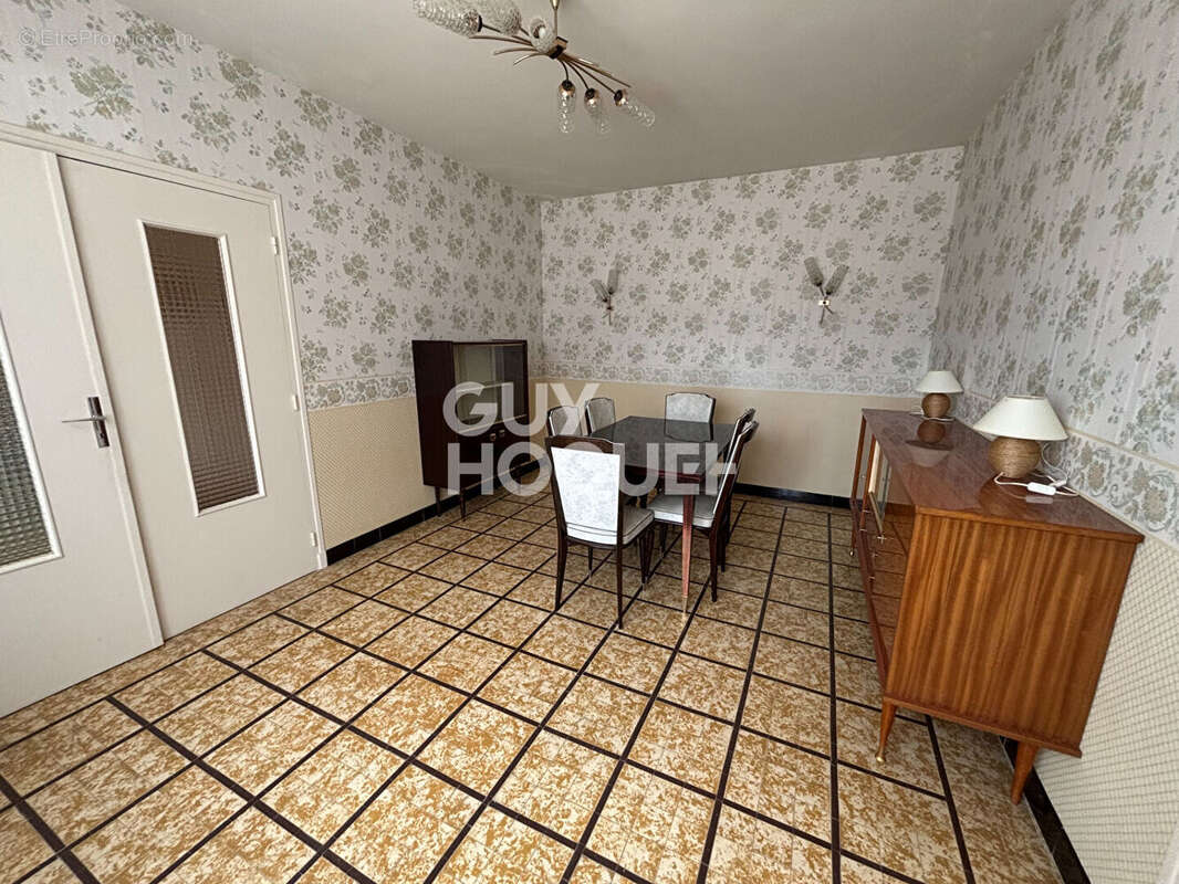 Maison Broussy Le Grand 7 pièce(s) 151.56 m2 - photo 3