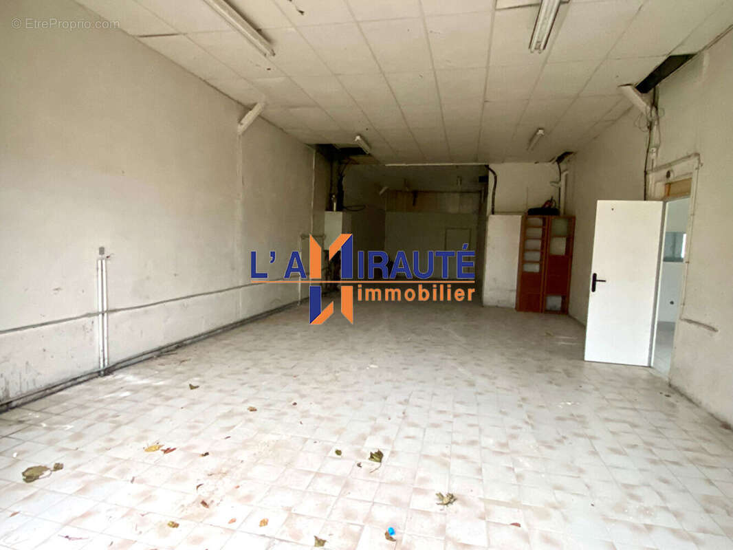 Commerce à HOUILLES